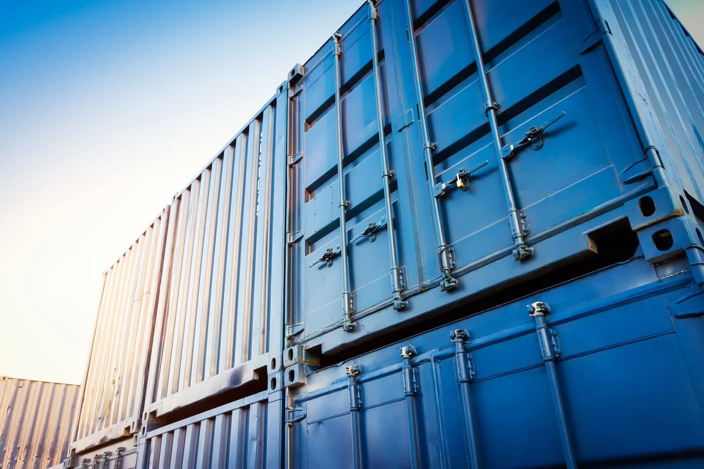 Distribution warehouse